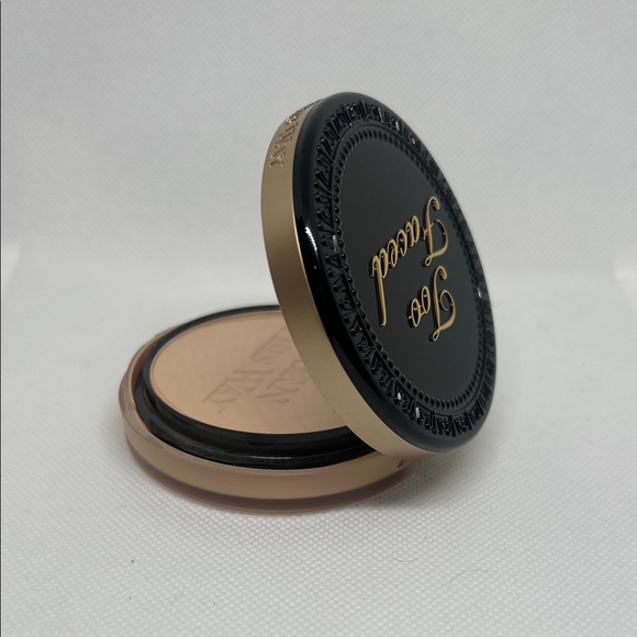 Too Faced Black and Gold- Nude Powder - Picture 1 of 6